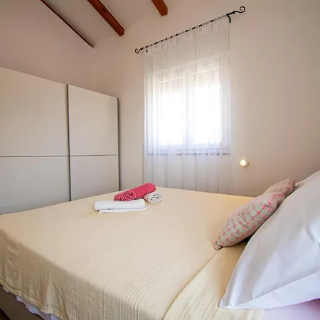 Afrodita In Pula-istrien *