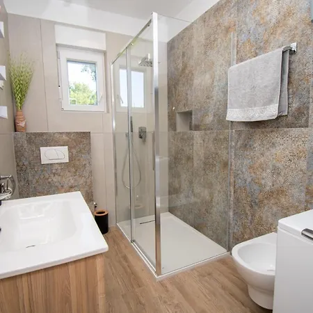 Βίλα Afrodita In Pula-istrien