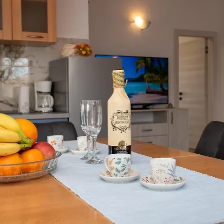 Afrodita In Pula-istrien Βίλα *