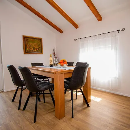 Villa Afrodita In Pula-istrien