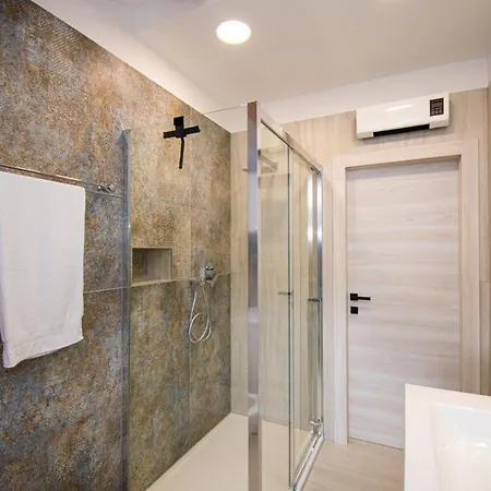 Afrodita In Pula-istrien Villa Pula