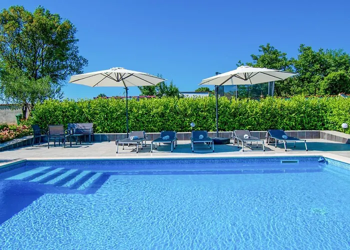 Afrodita In Pula-istrien * 풀라