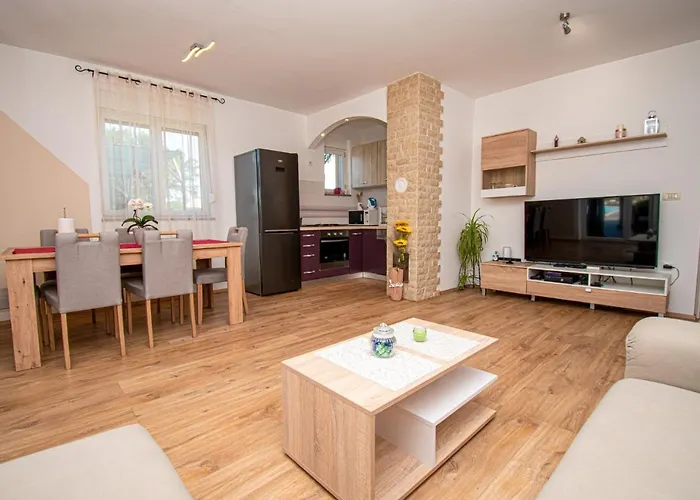 Afrodita In Pula-istrien 빌라