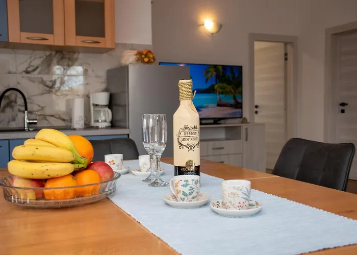 Afrodita In Pula-istrien 빌라 *