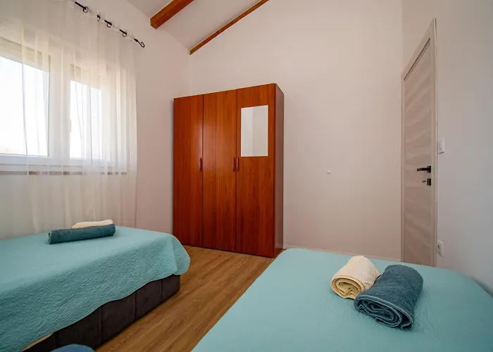 Afrodita In Pula-istrien 빌라 *