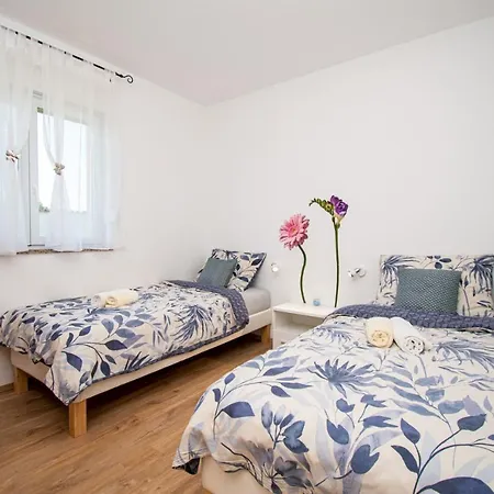 Afrodita In Pula-istrien Villa *